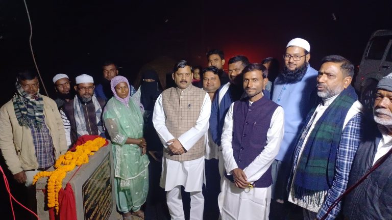 जिप अध्यक्ष ने किया नाला निर्माण कार्य का शिलान्यास