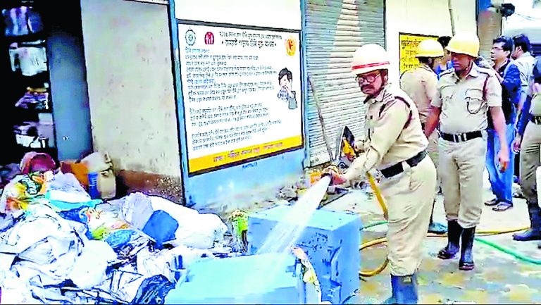 पुरुलिया नगरपालिका के स्टोर रूम में आग, जल गये लक्खी भंडार के कागजात