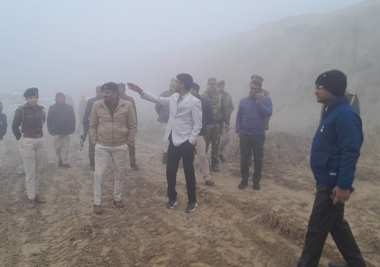 पहाड़पुर बागमती नदी में अवैध बालू खनन की सूचना पर की छापेमारी