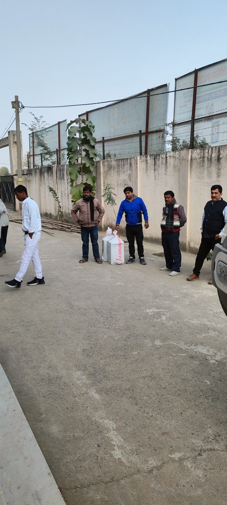 Samastipur News :पैक्स चुनाव सामग्री वितरित