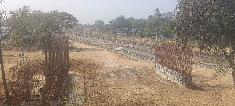 Jharsuguda News: 300 करोड़ की रेल परियोजनाओं से बदलेगी झारसुगुड़ा स्टेशन की सूरत, प्लेटफॉर्म की संख्या बढ़ाकर 12 की जायेगी