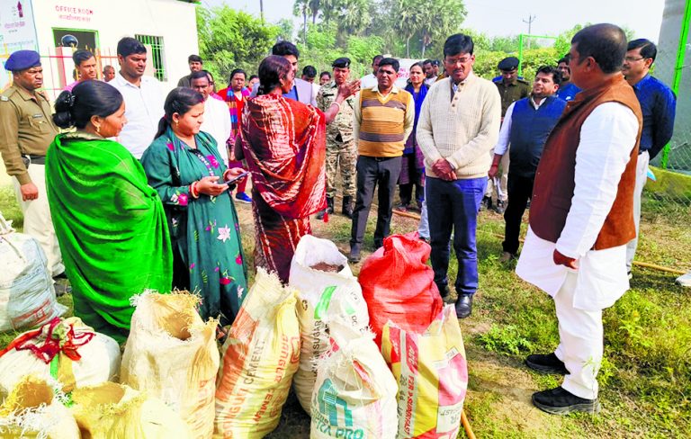 Gaya News : 50 पैसे के गोबर से 10 रुपये किलो बर्मी कंपोस्ट की हो सकती है बिक्री
