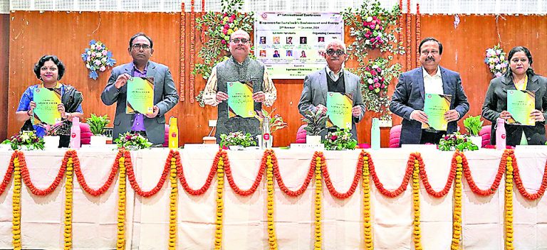 Rourkela News: जीवाश्म ईंधन पर निर्भरता कम करने, शून्य कार्बन उत्सर्जन के लक्ष्य को प्राप्त करने पर जोर