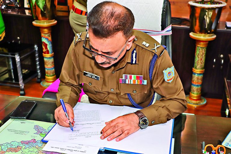 DGP Anurag Gupta News : डीजीपी अनुराग गुप्ता ने लिया प्रभार, बोले- जल्द ही सभी जिलों का दौरा करूंगा