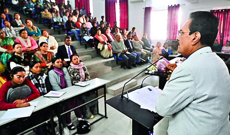 RU News : अनुसंधान नवाचार और प्रगति की रीढ़ है: कुलपति