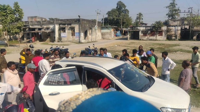 पैक्स अध्यक्ष सह मुखिया प्रतिनिधि को मारी गोली, रेफर