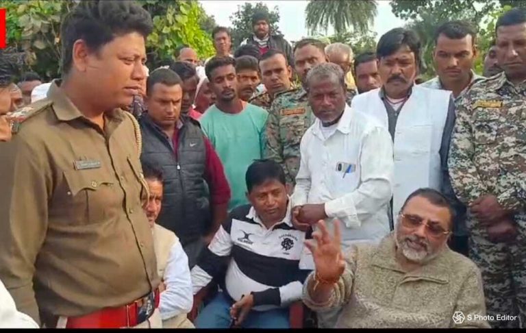 Deoghar News: हिंदुओं पर हमला और दुर्व्यवहार बर्दाश्त से बाहर : डॉ निशिकांत Deoghar News: हिंदुओं पर हमला और दुर्व्यवहार बर्दाश्त से बाहर : डॉ निशिकांत