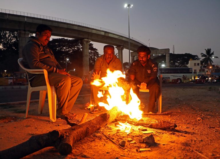 Cold Wave Warning: ठिठुर रहा उत्तर भारत, 22 दिसंबर तक जारी रहेगा शीतलहर, कोहरे से बढ़ेगी परेशानी