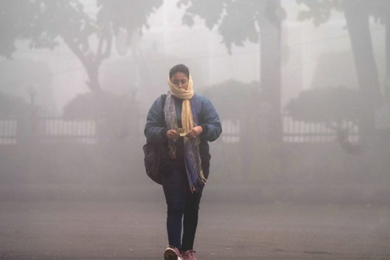 Bihar Weather: नए साल के साथ ही कड़ाके की ठंड ने दी दस्तक, पहाड़ी इलाकों में बर्फबारी ने बढ़ाई सर्दी