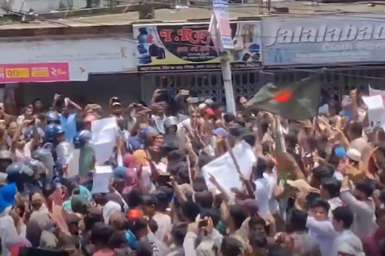 Bangladesh में फिर आंदोलन की सुगबुगाहट, छात्रों ने संविधान बदलने की कर दी मांग