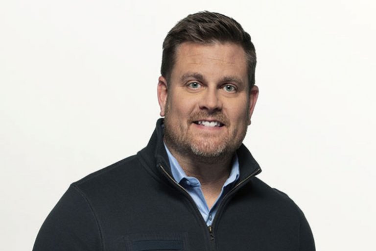 Brian Thompson shot: यूनाइटेड हेल्थकेयर के CEO ब्रायन थॉम्पसन को न्यूयॉर्क में गोली मारी गई, हालत गंभीर