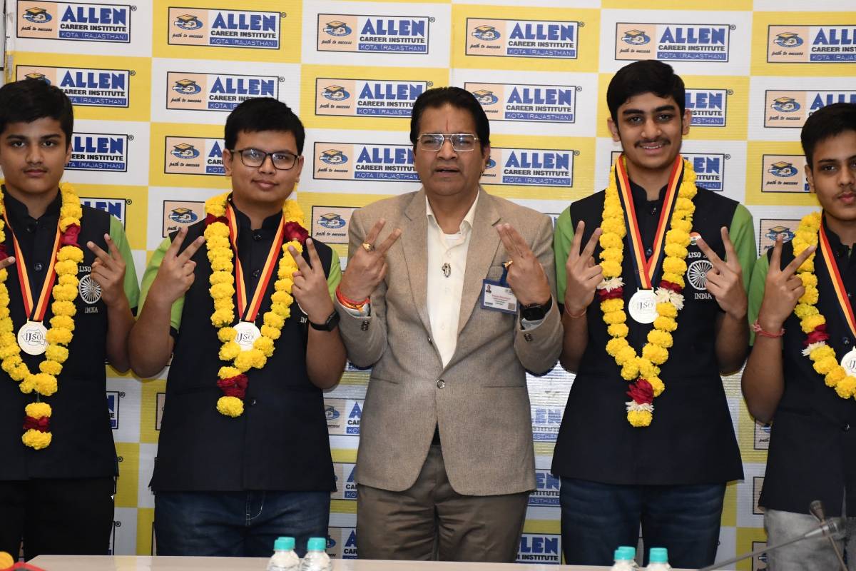Allen students get medals in IJSO