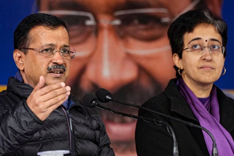 भाजपा का हमला, केजरीवाल पहले दें पुजारियों को 10 साल का एरियर