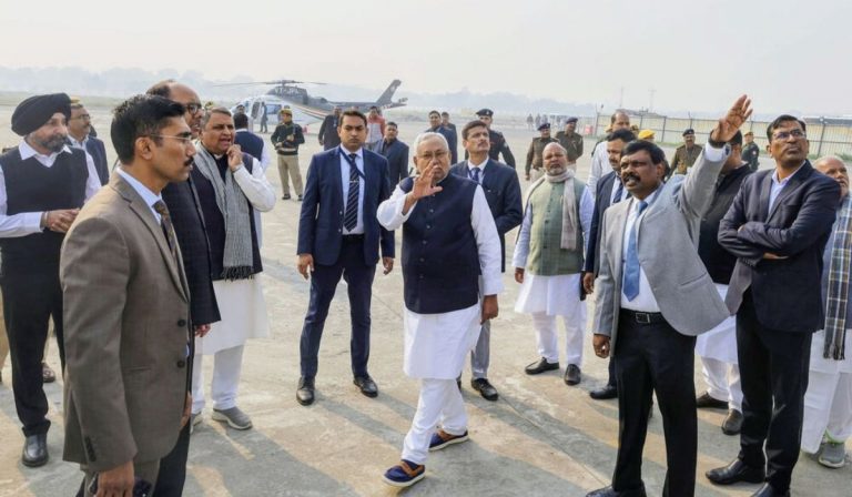 CM Nitish Pragati Yatra: मुख्यमंत्री ने शिवहर को दी विकास योजनाओं की सौगात, जीविका दीदियों से की मुलाकात