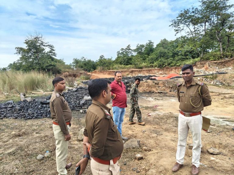 DHANBAD NEWS : कसियाटांड़ से अवैध कोयला जब्त कर ले गयी पुलिस