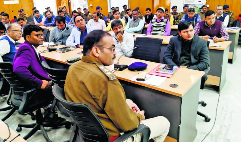 Gopalganj News  : चप्पे-चप्पे पर पुलिस और मजिस्ट्रेट रहेंगे तैनात, 200 मीटर की परिधि में निषेधाज्ञा