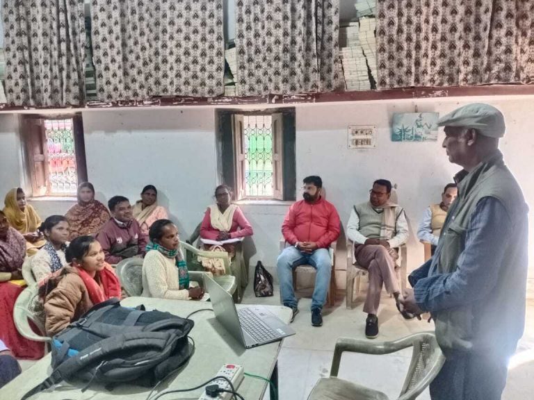 Deoghar news : जनसूचना अधिकार के तहत आवेदन लिखने और तैयार कर भेजने की बारिकियां बतायी