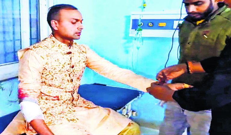 बरात में नाच के दौरान हुए विवाद में दुल्हन के भाई को मारी गोली