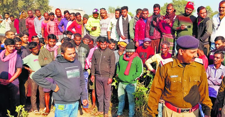 Gaya News : धारदार हथियार से युवती की हत्या, शव बोरे में बंद कर नाले में फेंका