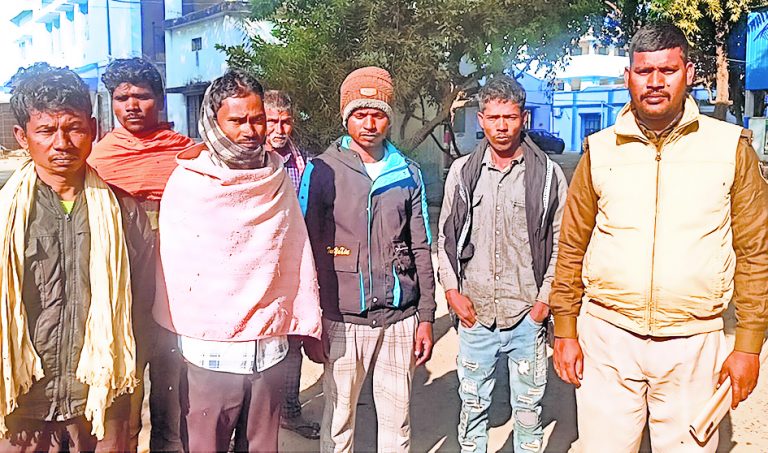 दर्दनाक हादसा : ट्रैक्टर पलटने से युवक की मौत, परिवार में कोहराम