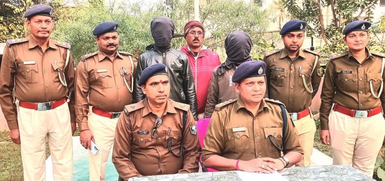 हृदयनगर रोड में लूटकांड में दो अपराधी को पुलिस ने दबोचा