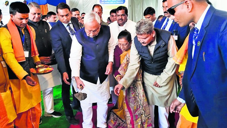 Gopalganj News : सीएम ने 60 करोड़ की लागत से बनने वाली सुधा मिल्क प्रोसेसिंग यूनिट की रखी आधारशिला