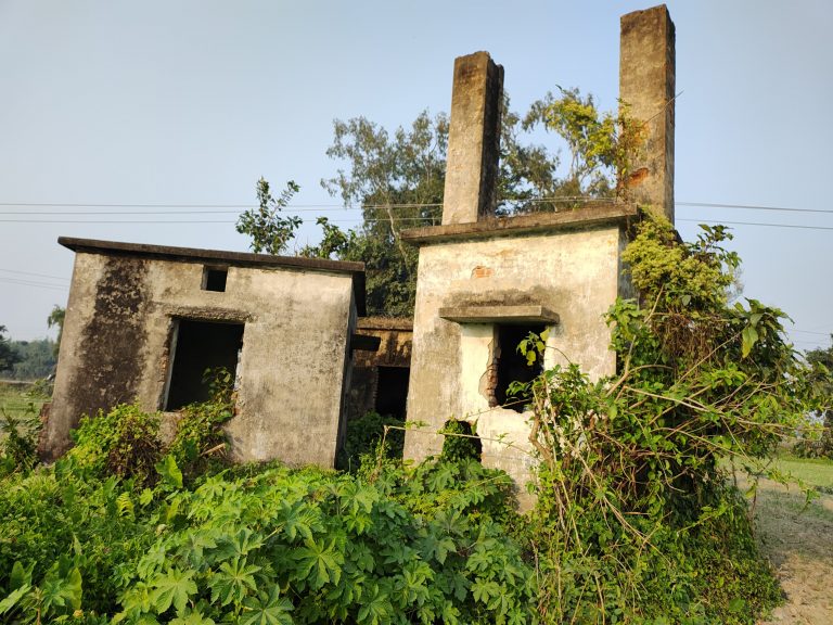 Katihar news :सिंचाई के लिए लगया गया स्टेट बोरिंग पड़ा है बेकार, किसानों को नहीं मिल रहा कोई लाभ