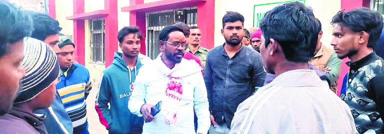Dhanbad News : निर्माणाधीन अपार्टमेंट के सेप्टिक टैंक में मिला गार्ड का शव