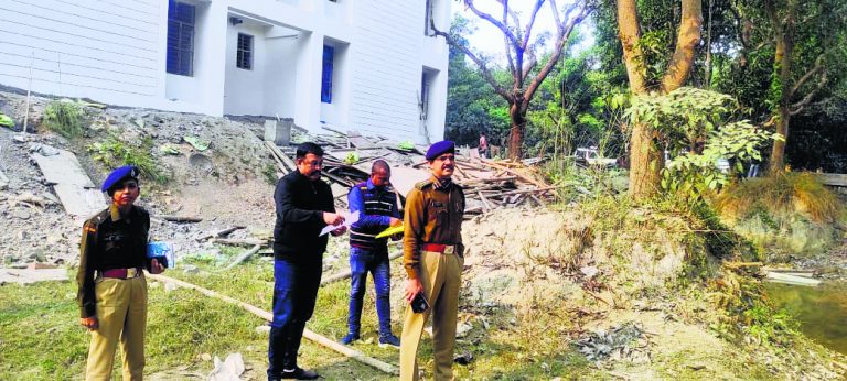 hajipur news. चोरी की दृष्टि से संवेदनशील इलाकों में करें विशेष बल की तैनाती : एसपी