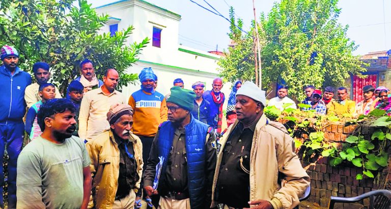 Buxar News: मोटरसाइकिल सवार तीन किशोर दुर्घटना के हुए शिकार, एक की मौत
