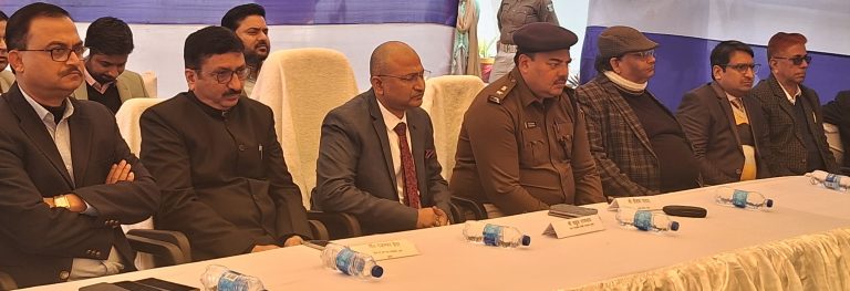 लोक अदालत में 1217 मामलों का हुआ निष्पादन, लगभग सवा तीन करोड़ रुपये का हुआ समझौता