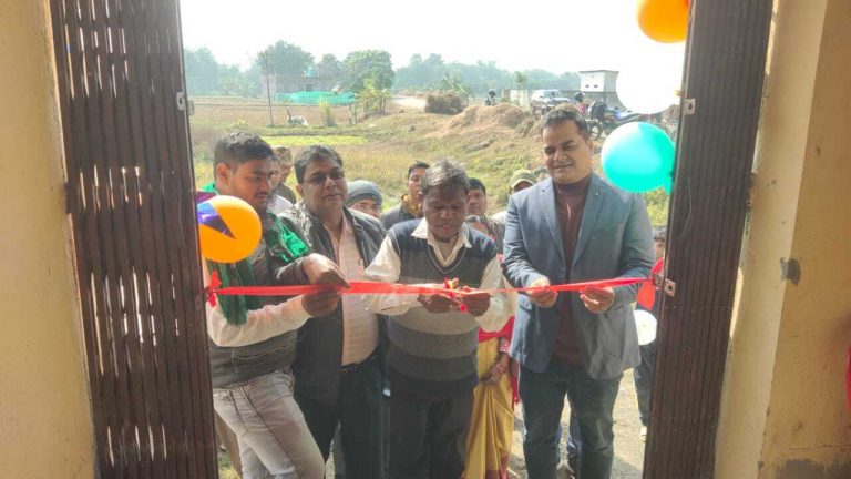 बीडीओ ने धान अधिप्राप्ति केंद्र का किया उद्घाटन