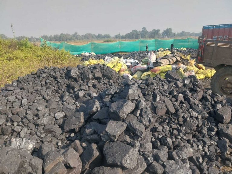Bokaro News : अवैध कोयला लोड कर रहे छह वाहन जब्त, एक गिरफ्तार