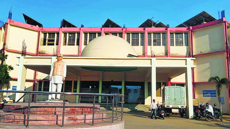 Chhapra News : जयप्रकाश विश्वविद्यालय में होने वाले पीएचडी प्रवेश परीक्षा में 10वीं से लेकर पीजी तक के होंगे प्रश्न
