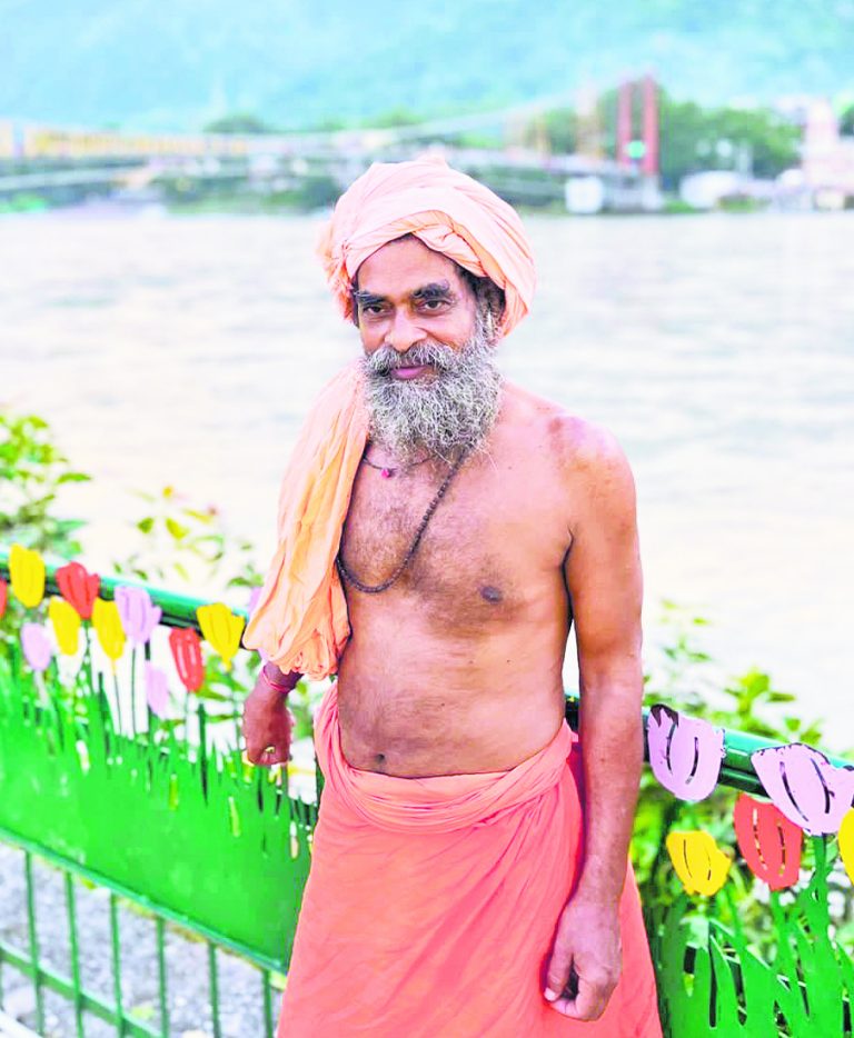 Buxar News : योगी बसंत नाथ जी का देहावसान, दी गयी समाधि