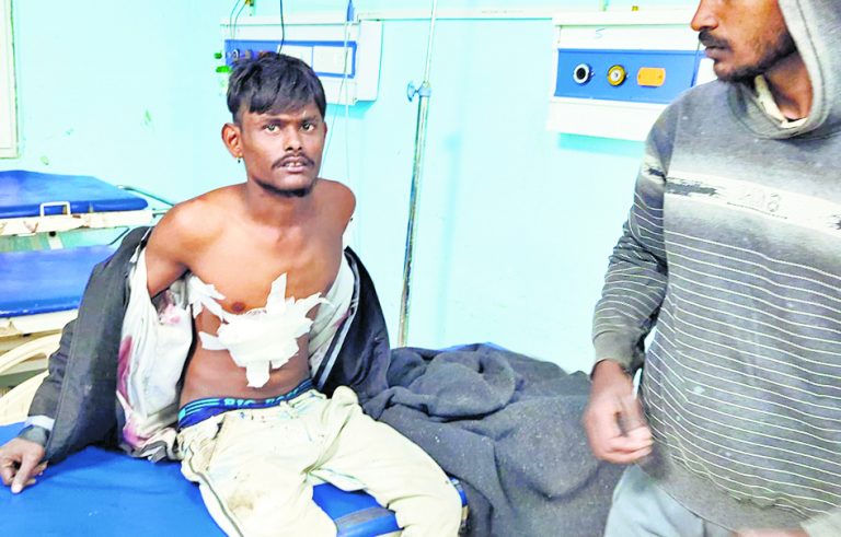 पैसे के विवाद में युवक को मारा चाकू
