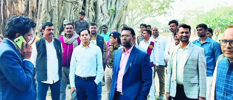 Gopalganj News  : आंगनबाड़ी केंद्रों में कराया जायेगा पोषण वाटिका का निर्माण : डीएम