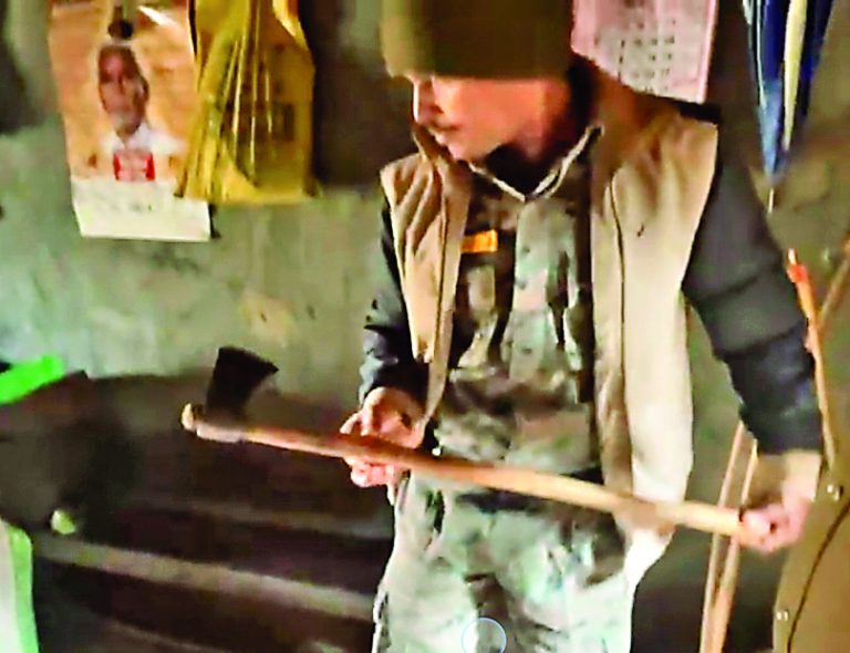 Gumla Crime News : आरोपी थाने पहुंच कहा, साहब मैंने अपनी पत्नी को मार डाला