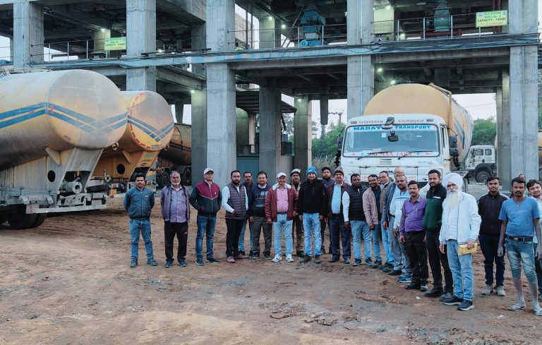 Bokaro News : टीटीपीएस से ड्राई फ्लाई ऐश की सप्लाई शुरू