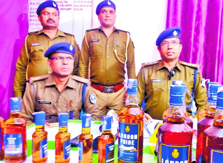 बक्सर-पटना एनएच 922 पर 2925 लीटर शराब हुई जब्त