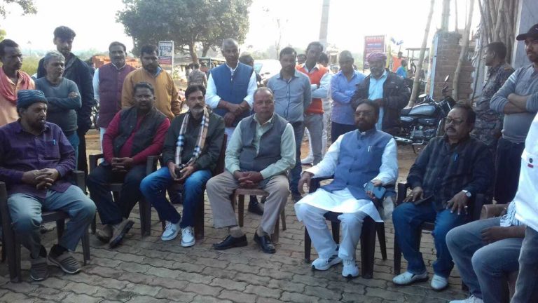 शॉर्ट सर्किट से मोटर स्पेयर पार्ट्स दुकान में लगी आग, 15 लाख रुपये का नुकसान