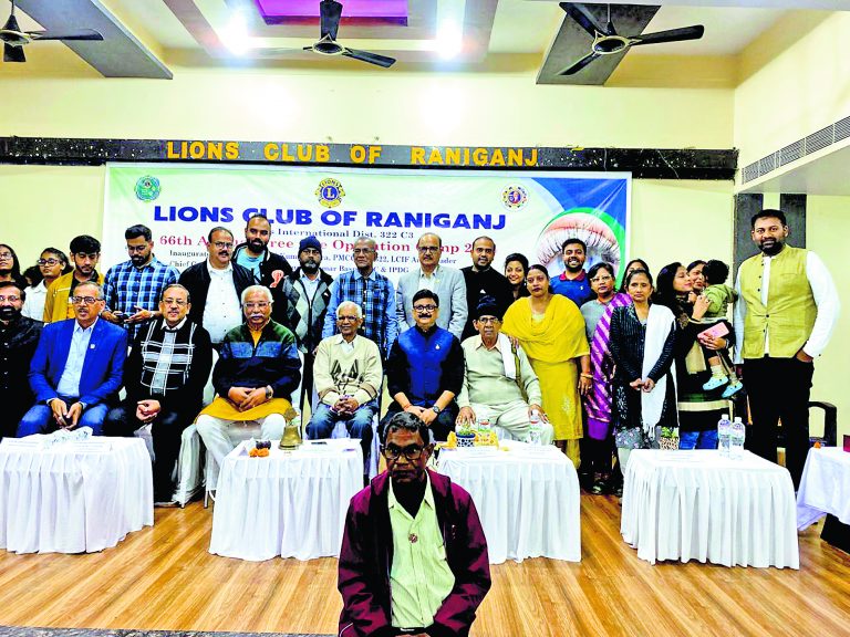रानीगंज : लायंस क्लब के नि:शुल्क नेत्र ऑपरेशन शिविर का उद्घाटन
