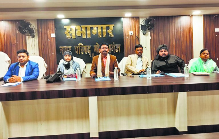 Gopalganj News  : चौराहों पर लगेगा डस्टबिन, शहर बनेगा हरा-भरा, लगाये जायेंगे पौधे