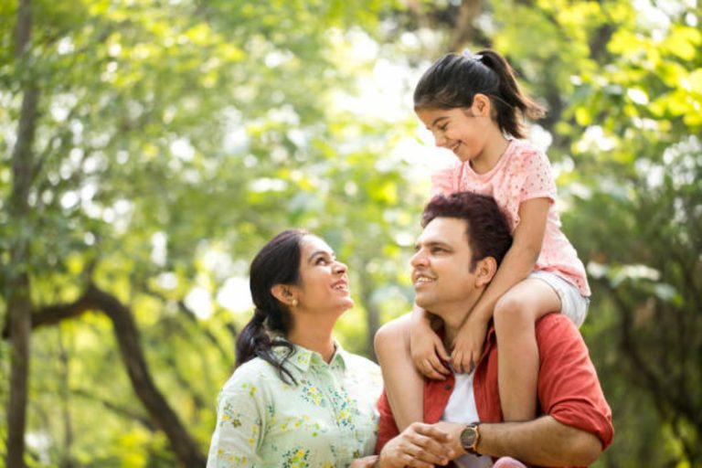 Parenting Tips : पॉजिटिव पैरेंट्स बनने के लिए क्या करना चाहिए, जानें पेरेंटिंग टिप्स में