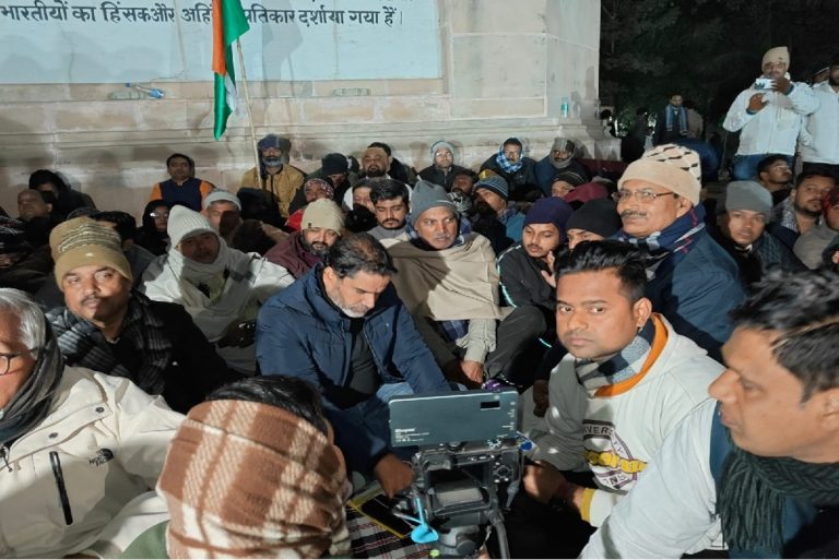 BPSC Protest: प्रशांत किशोर को गांधी मैदान खाली करने का निर्देश, पीके का इंकार, FIR की तैयारी