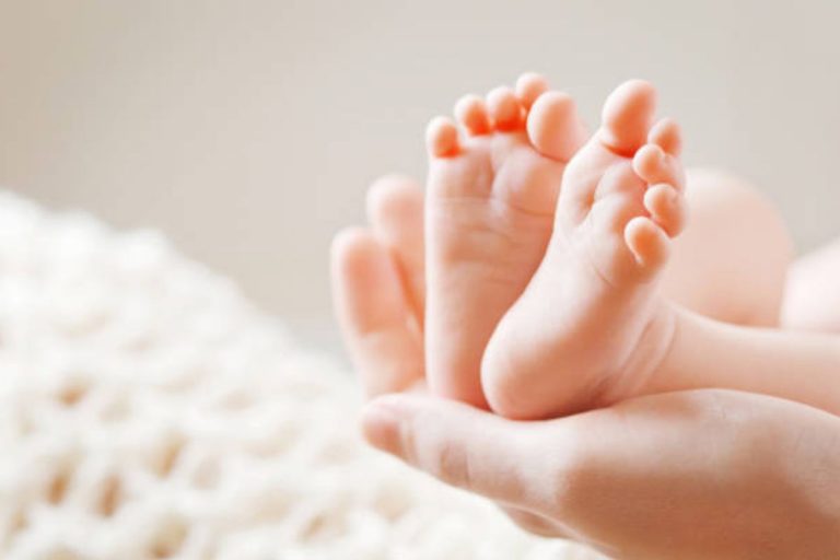 Baby Names: मन को मोह लेंगे बच्चे का I अक्षर से ये प्यारा नाम, अर्थ है बेहद खास
