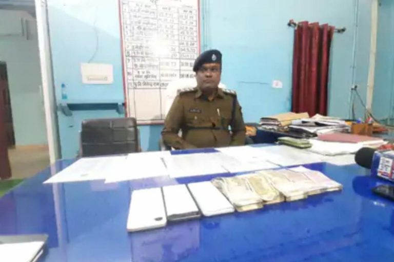 नालंदा लूटकांड का 60 घंटे में खुलासा, तीन अपराधी गिरफ्तार, नकदी और कार बरामद