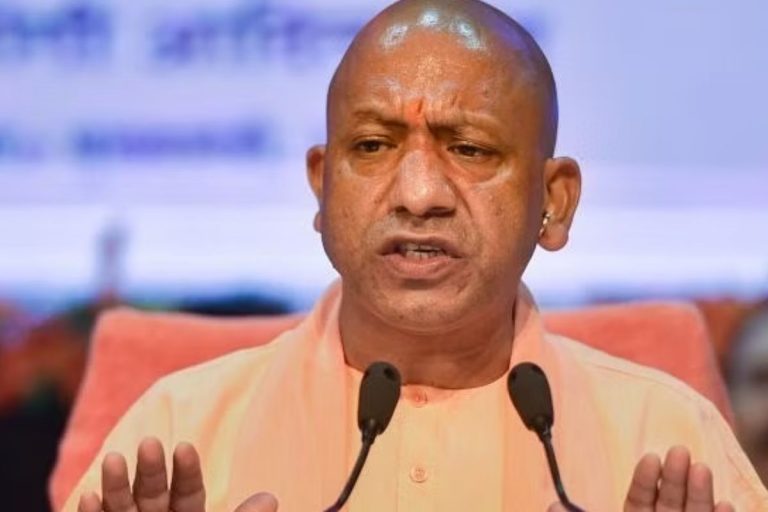 उत्तर प्रदेश में बड़ा प्रशासनिक बदलाव, 31 आईएएस अफसरों के तबादले