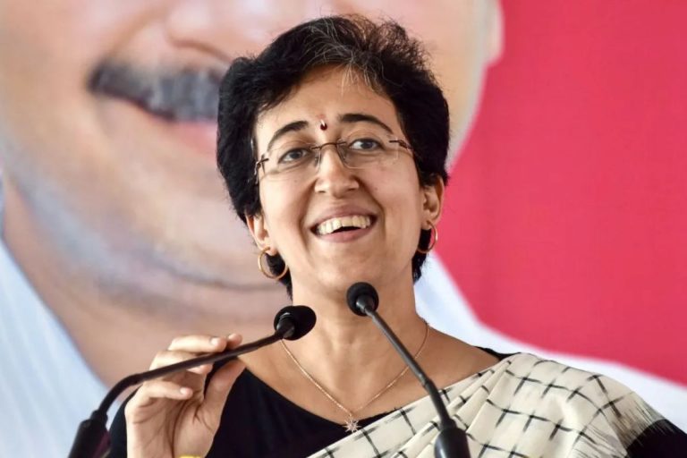 AAP: दिल्ली में पानी की समस्या को लेकर सियासत हुई तेज