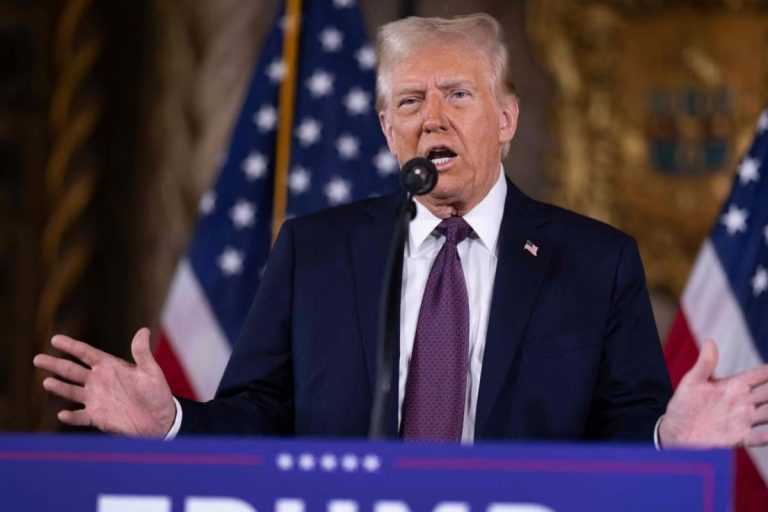 Donald Trump: कैपिटल रोटुंडा बिल्डिंग के बाहर जुटी समर्थकों की भीड़, ट्रंप लेने वाले हैं राष्ट्रपति पद की शपथ, Video